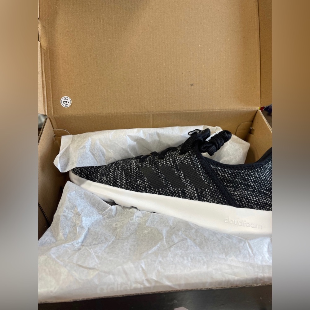 Women’s Adidas cloudfoam